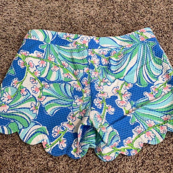 NWOT Lilly Pulitzer Buttercup Short - Picture 2 of 4